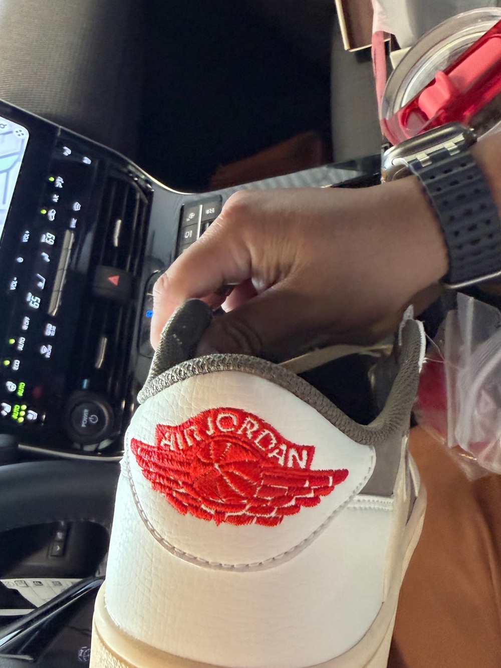 Jordan Men’s Travis Scott Low-Top Sneakers in White, Gray and Cream - Picture 6 of 10